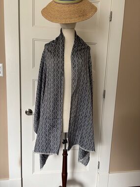 Tory Burch Mosaic Logo Jacquard Scarf